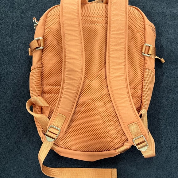 Athleta Women's Backpack in Light Pink - Picture 3 of 6